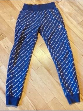 Champion Vintage logo printed reverse weave joggers size extra small XS